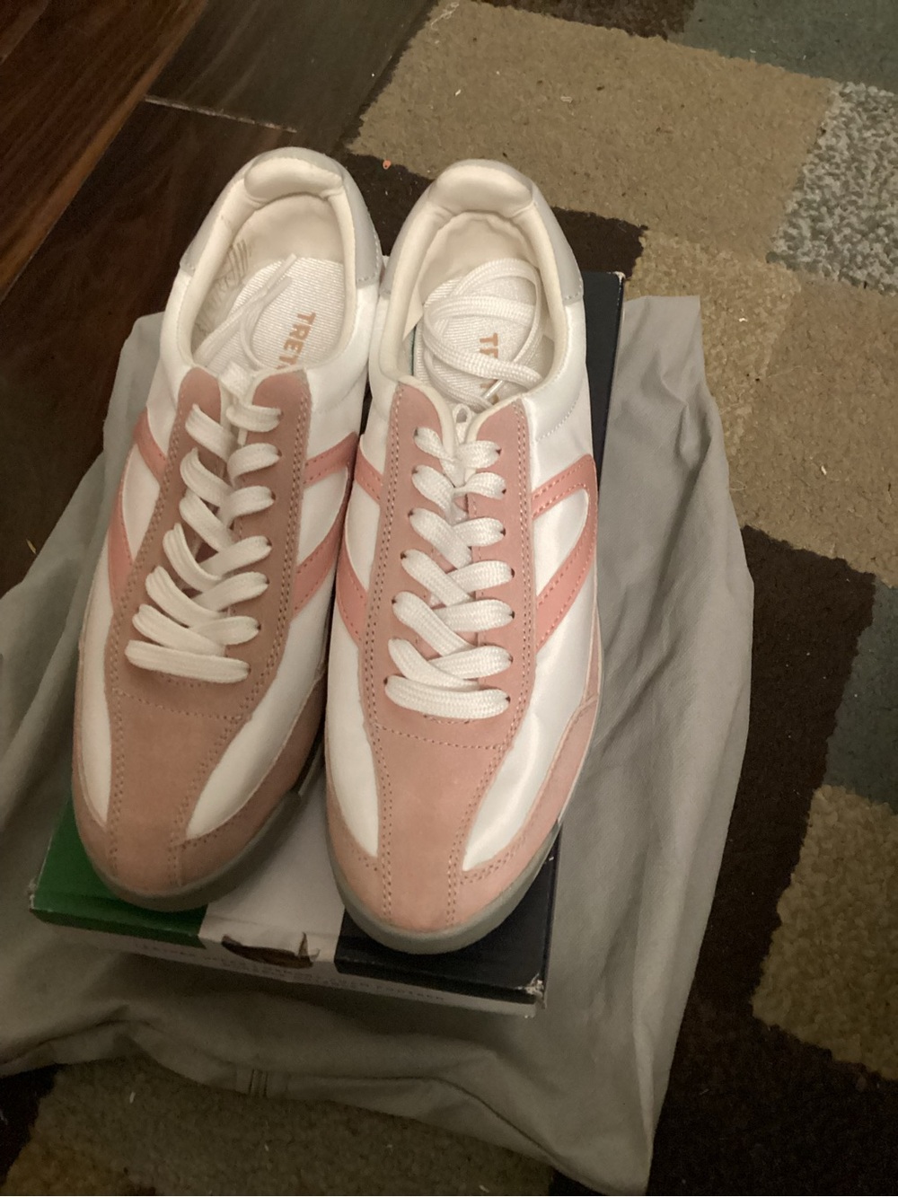 Tretorn White Sneakers with Pink Suede Accents